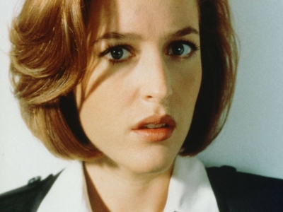 How many siblings does Scully have?